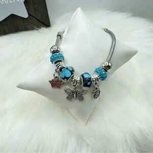 Cute Butterfly Charm Bracelet Blue theme